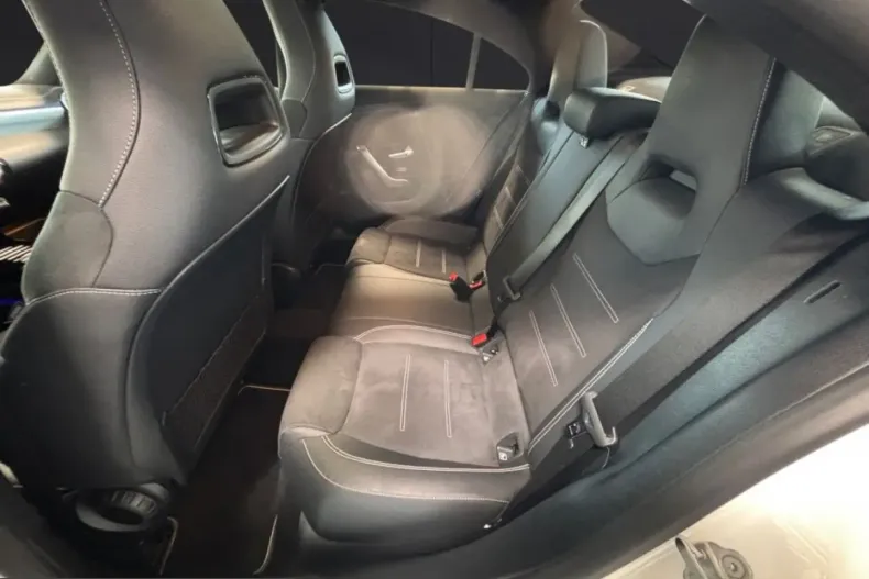 Mercedes-Benz CLA 250 (Clasa CLA) din 2021 cu 45.825 km - oferta MER226271 - foto 14