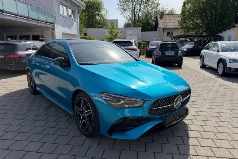 Mercedes-Benz CLA 200 (Clasa CLA) din 2024 cu 22.900 km - oferta MER226272 - foto 1