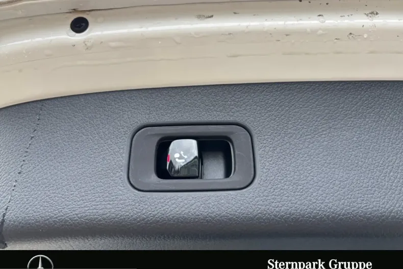 Mercedes-Benz GLC 300 (Clasa GLC) din 2024 cu 30.500 km - oferta MER226276 - foto 21