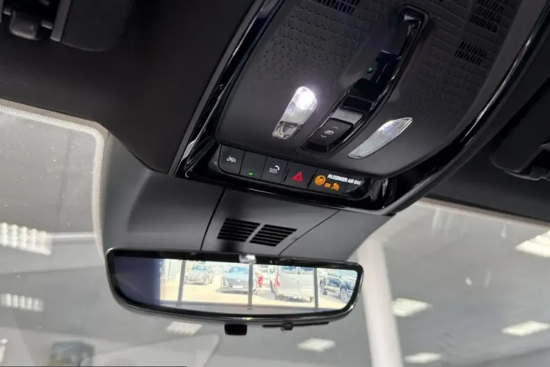 Cadillac Lyriq din 2025 cu 23.593 km - oferta CAD226279 - foto 21