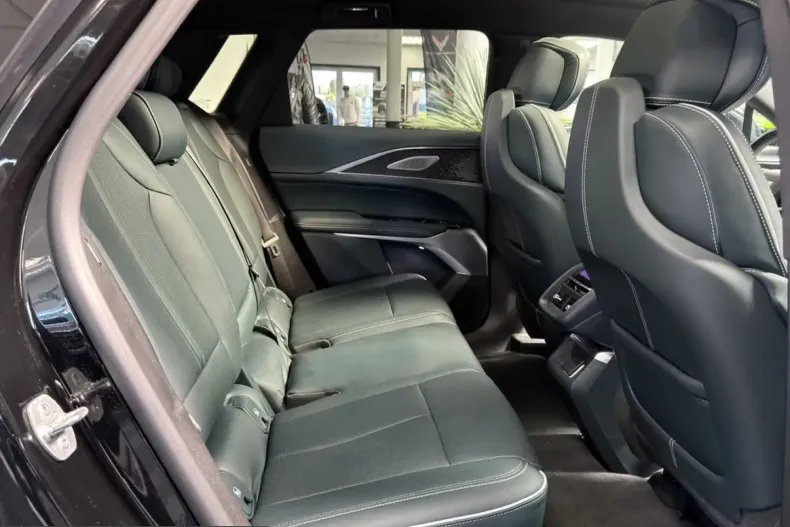 Cadillac Lyriq din 2025 cu 23.593 km - oferta CAD226279 - foto 23