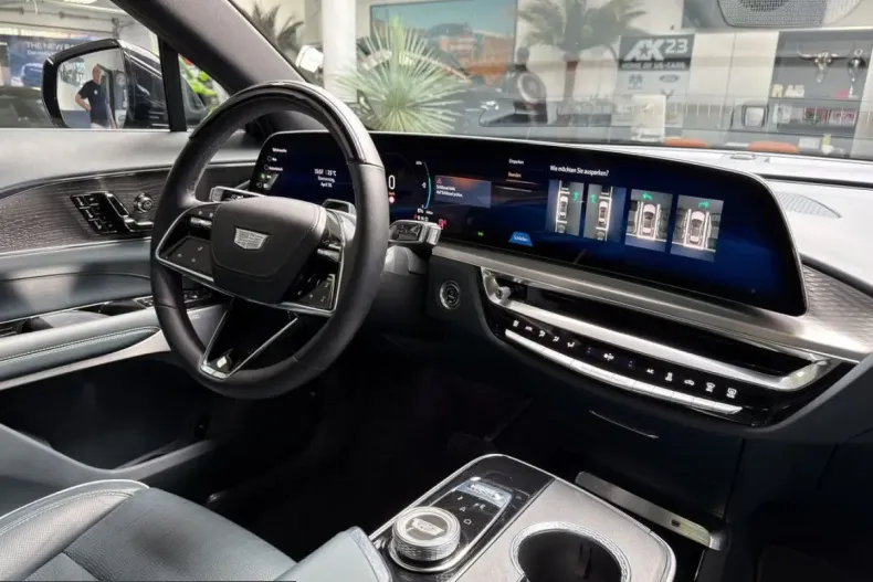 Cadillac Lyriq din 2025 cu 23.593 km - oferta CAD226279 - foto 29