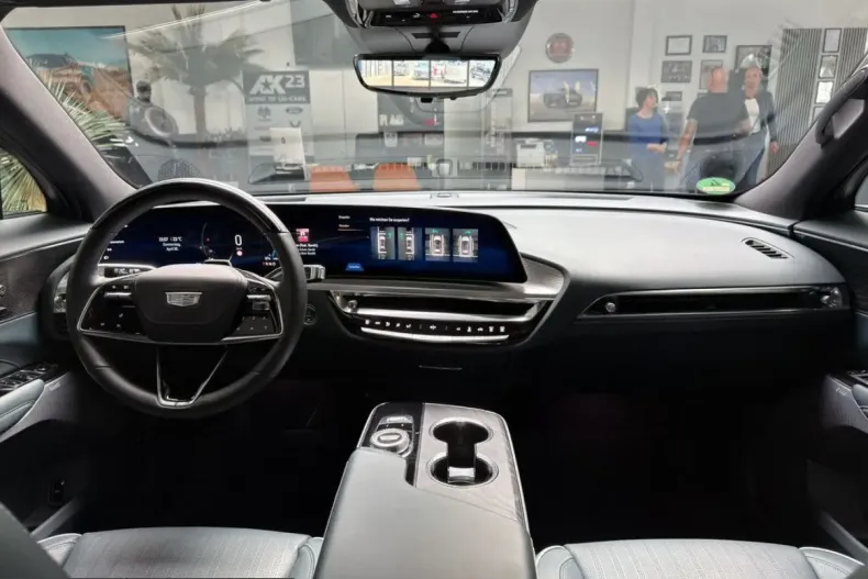 Cadillac Lyriq din 2025 cu 23.593 km - oferta CAD226279 - foto 30