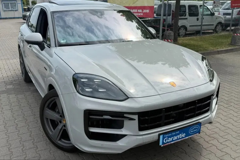 Porsche Cayenne din 2024 cu 55.787 km - oferta POR226281 - foto 1