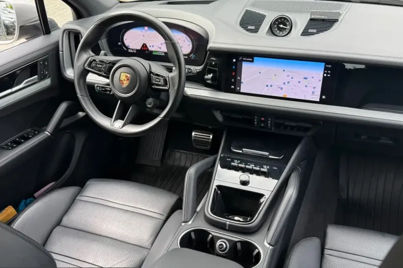Porsche Cayenne din 2024 cu 55.787 km - oferta POR226281 - foto 18