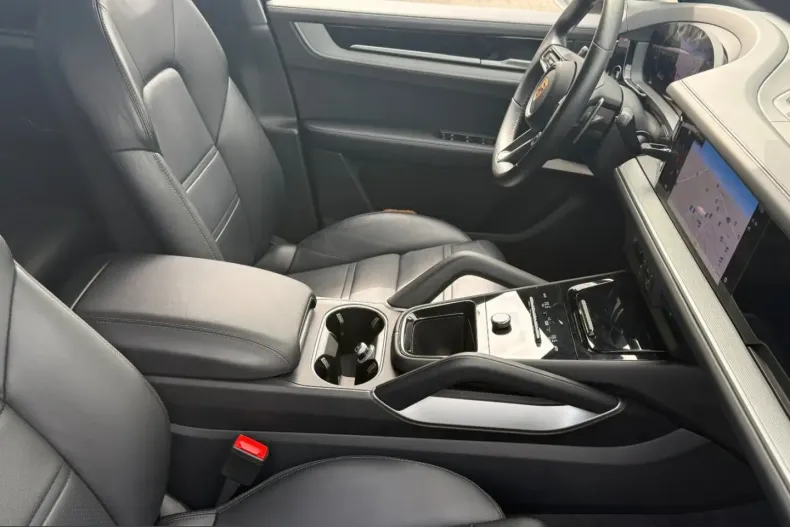 Porsche Cayenne din 2024 cu 55.787 km - oferta POR226281 - foto 32