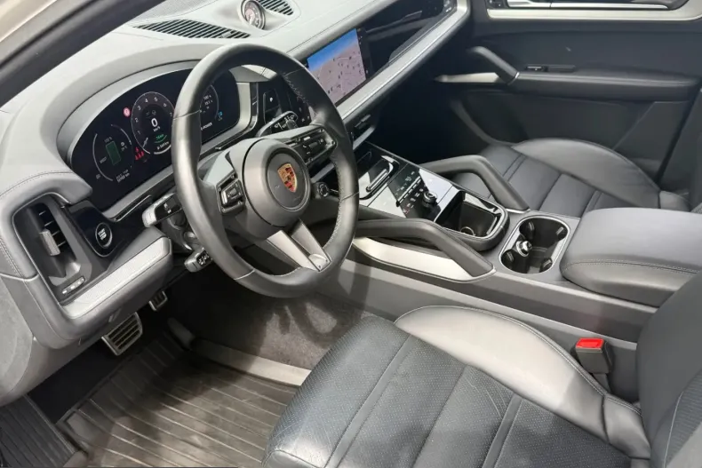 Porsche Cayenne din 2024 cu 55.787 km - oferta POR226281 - foto 39