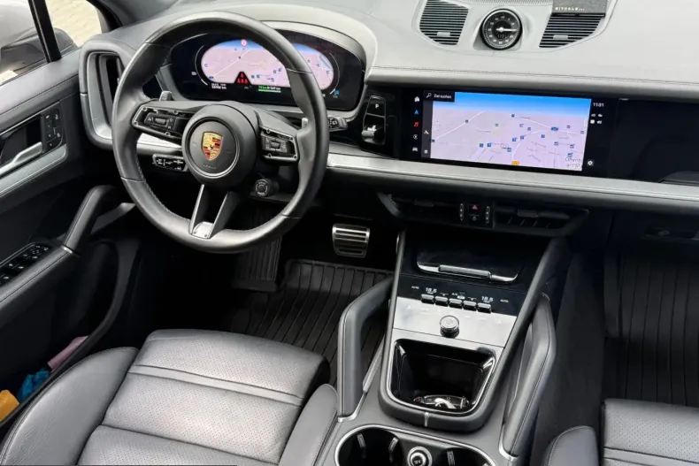 Porsche Cayenne din 2024 cu 55.787 km - oferta POR226281 - foto 40
