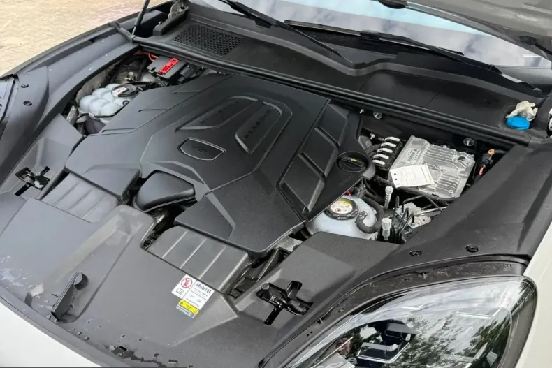 Porsche Cayenne din 2024 cu 55.787 km - oferta POR226281 - foto 47