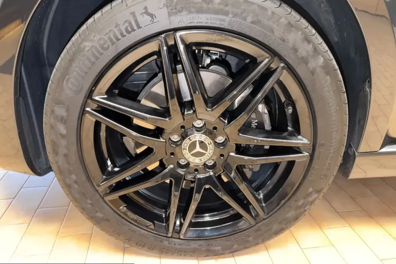 Mercedes-Benz V 300 (Clasa V) din 2023 cu 55.000 km - oferta MER226283 - foto 17