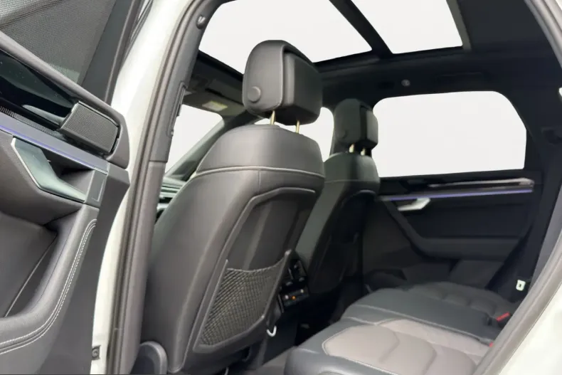 Volkswagen Touareg din 2024 cu 58.000 km - oferta VOL226287 - foto 14