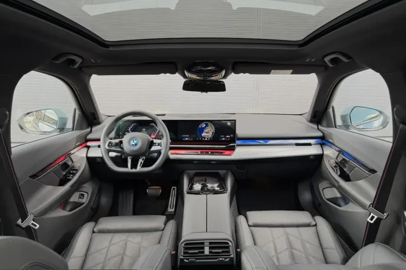 BMW 550 (Seria 5) din 2025 cu 20.558 km - oferta BMW226289 - foto 2