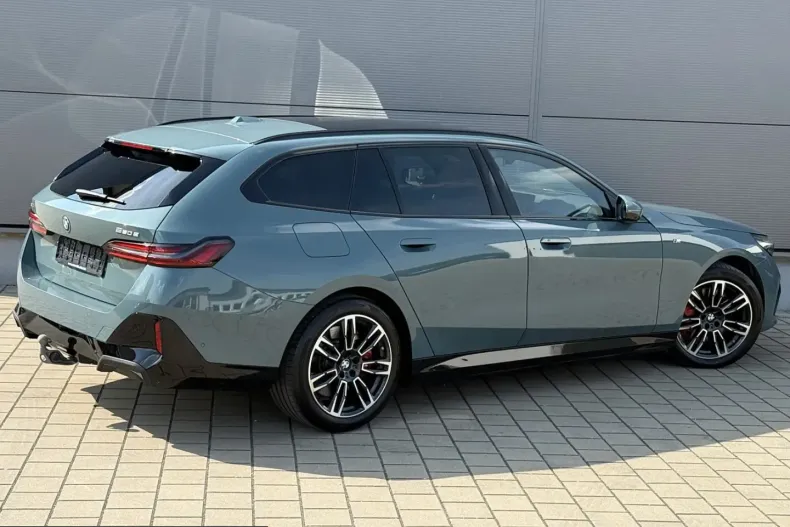 BMW 550 (Seria 5) din 2025 cu 20.558 km - oferta BMW226289 - foto 14