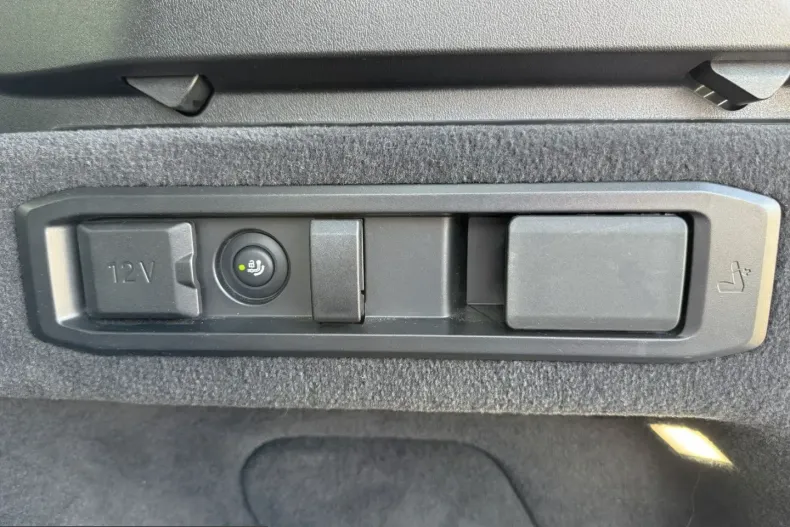 BMW 550 (Seria 5) din 2025 cu 20.558 km - oferta BMW226289 - foto 32