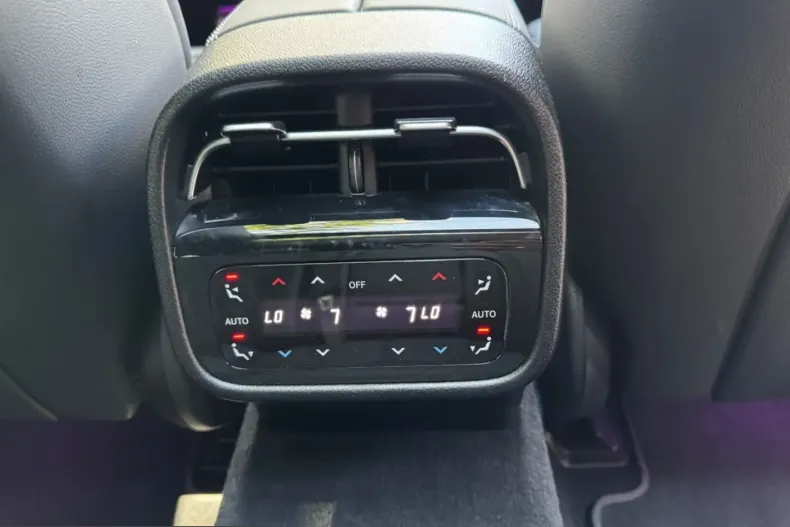 Mercedes-Benz E 450 (Clasa E) din 2024 cu 30.400 km - oferta MER226291 - foto 14