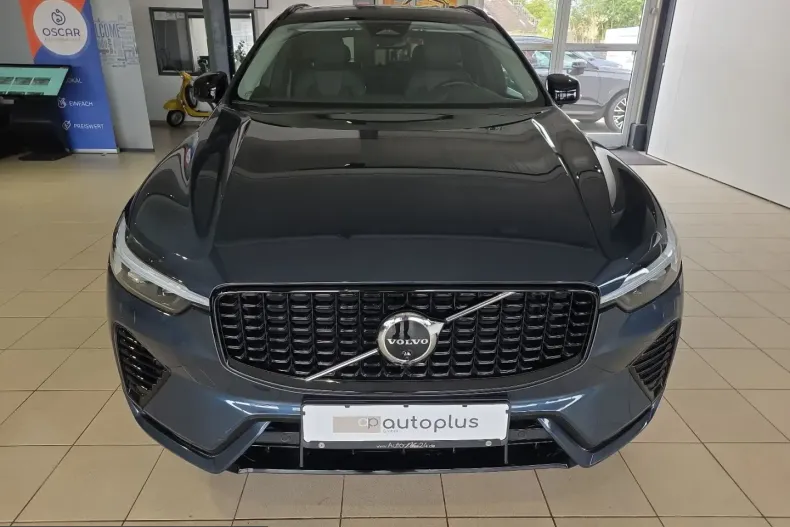 Volvo XC60 din 2023 cu 24.728 km - oferta VOL226292 - foto 3