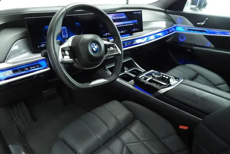 BMW 750 (Seria 7) din 2023 cu 123.000 km - oferta BMW226298 - foto 4