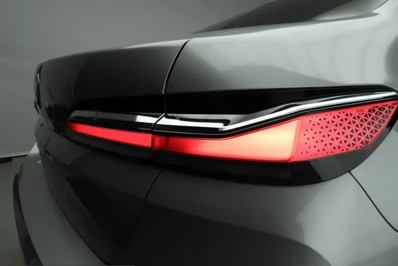 BMW 750 (Seria 7) din 2023 cu 123.000 km - oferta BMW226298 - foto 48