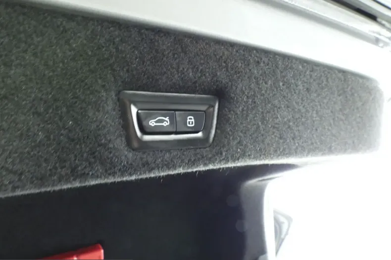 BMW 750 (Seria 7) din 2023 cu 123.000 km - oferta BMW226298 - foto 49