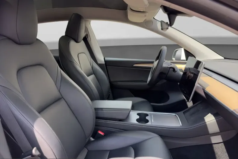 Tesla Model Y din 2022 cu 99.100 km - oferta TES226302 - foto 13