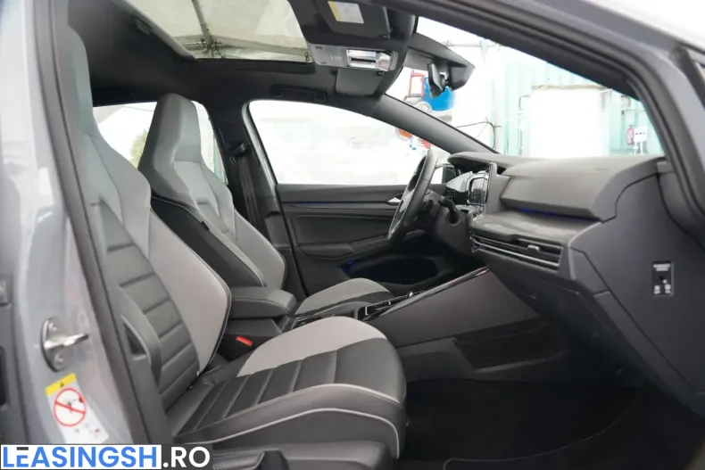 Volkswagen Golf din 2023 cu 54.000 km - oferta VOL226303 - foto 29