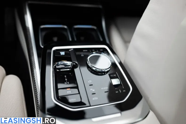 BMW 740 (Seria 7) din 2025 cu 19.000 km - oferta BMW226305 - foto 13