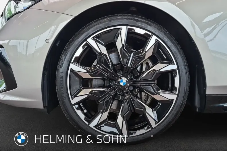 BMW 540 (Seria 5) din 2025 cu 26.700 km - oferta BMW226307 - foto 6
