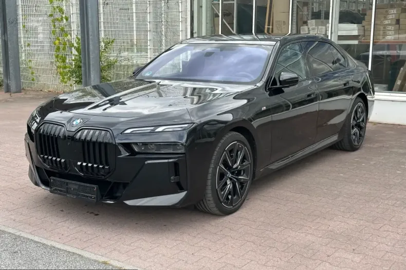 BMW 740 (Seria 7) din 2023 cu 70.383 km - oferta BMW226316 - foto 1