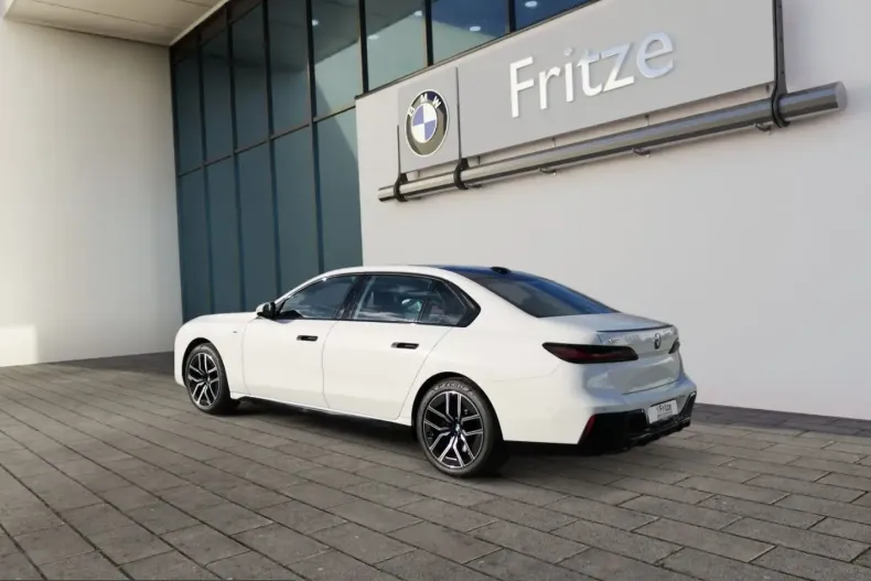 BMW 740 (Seria 7) din 2022 cu 95.894 km - oferta BMW226318 - foto 4