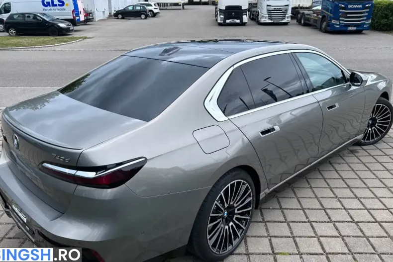 BMW 740 (Seria 7) din 2025 cu 9.700 km - oferta BMW226324 - foto 8