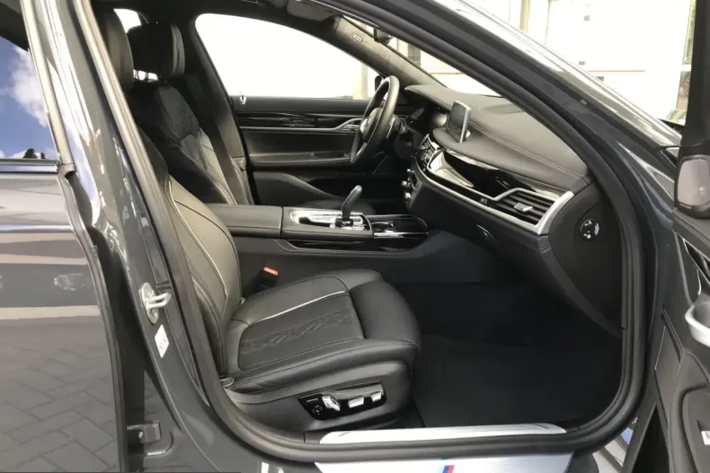 BMW 745 (Seria 7) din 2021 cu 84.150 km - oferta BMW226325 - foto 7