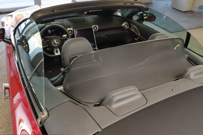 Mercedes-Benz SL 63 AMG (Clasa SL) din 2024 cu 11.450 km - oferta MER226340 - foto 22