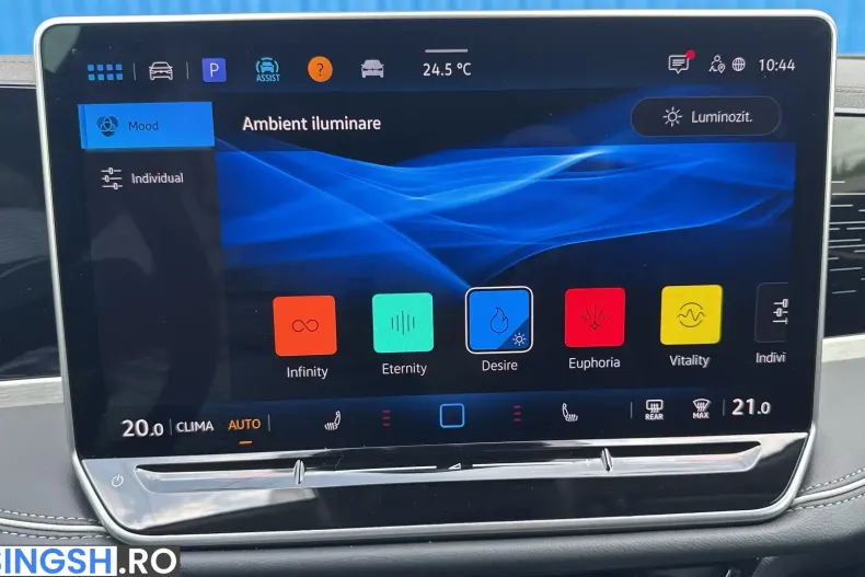 Volkswagen Passat din 2025 cu 11.580 km - oferta VOL226343 - foto 29