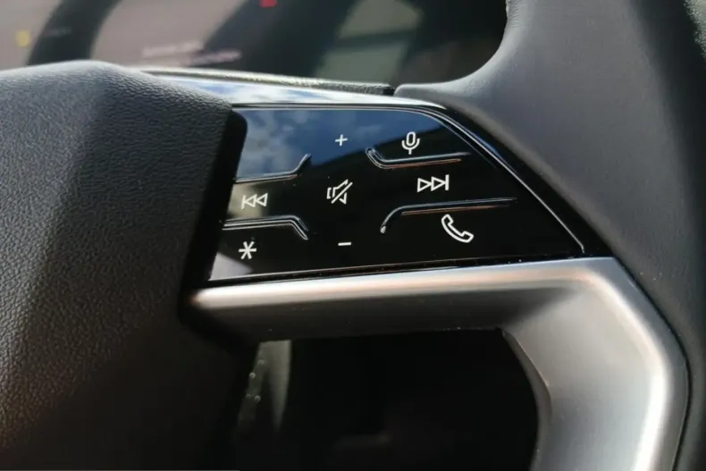 Audi A6 din 2025 cu 30.060 km - oferta AUD226347 - foto 14