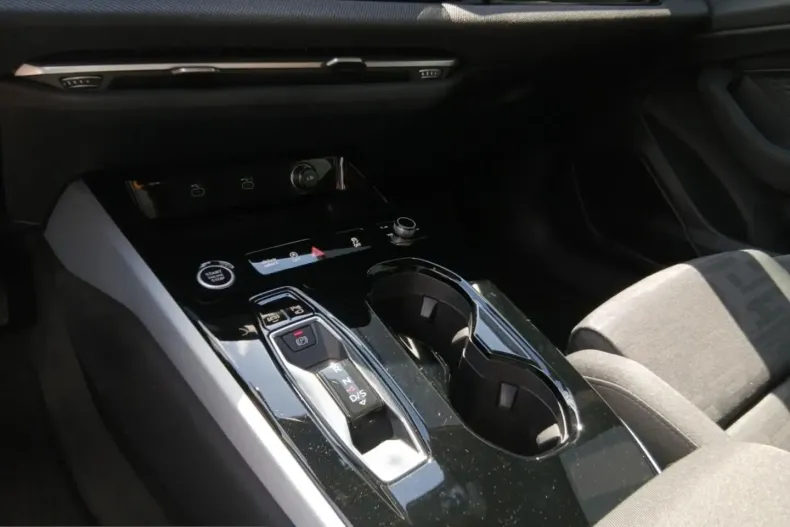 Audi A6 din 2025 cu 30.060 km - oferta AUD226347 - foto 19