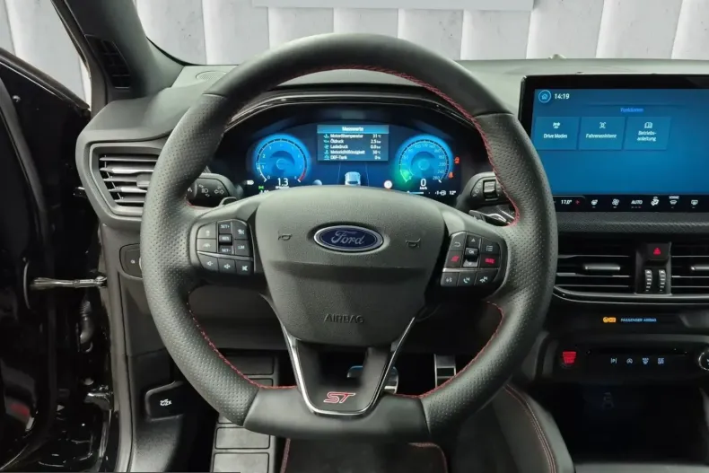 Ford Focus din 2025 cu 27.908 km - oferta FOR226352 - foto 13