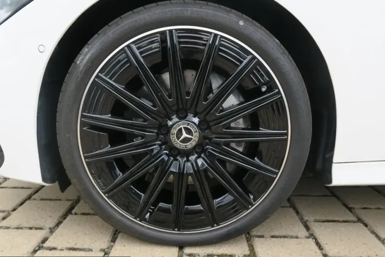 Mercedes-Benz CLE 200 (Clasa CLE) din 2025 cu 29.471 km - oferta MER226355 - foto 13