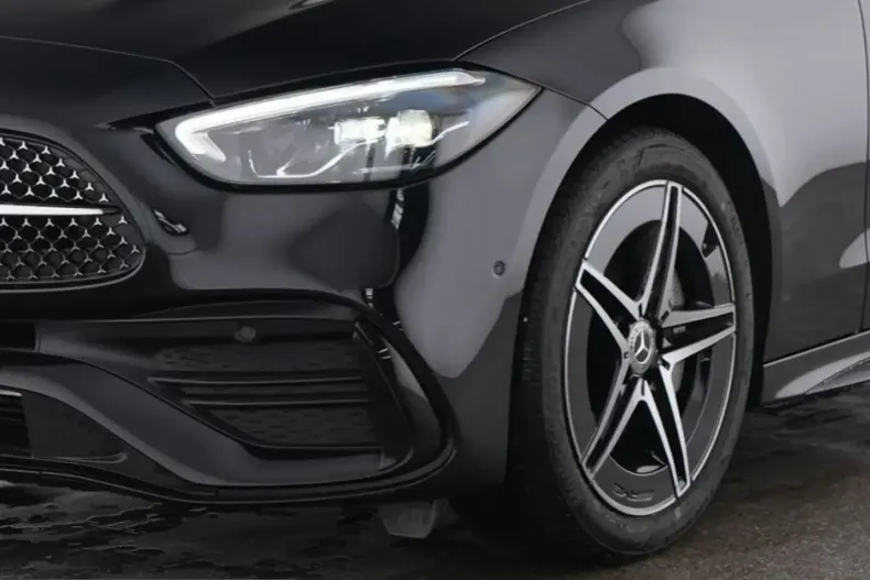 Mercedes-Benz C 180 (Clasa C) din 2025 cu 25.472 km - oferta MER226359 - foto 3