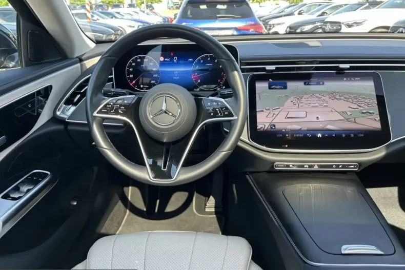 Mercedes-Benz E 200 (Clasa E) din 2025 cu 23.425 km - oferta MER226367 - foto 9