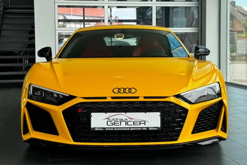 Audi R8 din 2024 cu 12.600 km - oferta AUD226372 - foto 2