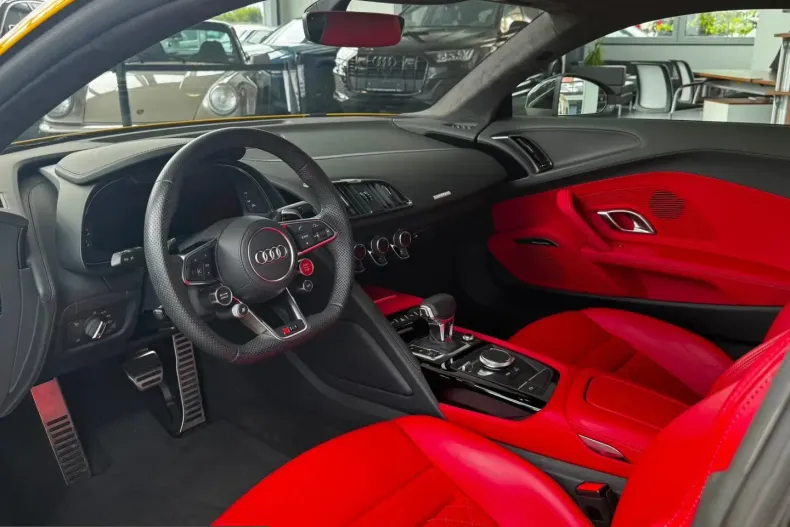 Audi R8 din 2024 cu 12.600 km - oferta AUD226372 - foto 9