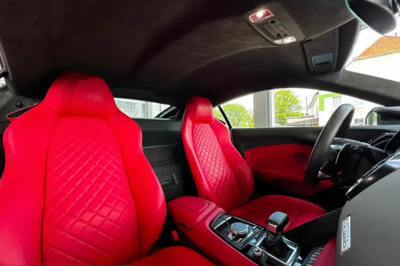 Audi R8 din 2024 cu 12.600 km - oferta AUD226372 - foto 16