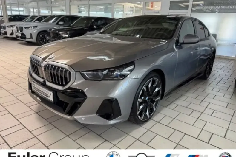 BMW 540 (Seria 5) din 2025 cu 19.950 km - oferta BMW226377 - foto 1