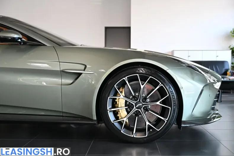Aston Martin V8 Vantage din 2025 cu 9.720 km - oferta AST226378 - foto 13