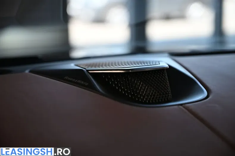 Aston Martin V8 Vantage din 2025 cu 9.720 km - oferta AST226378 - foto 44
