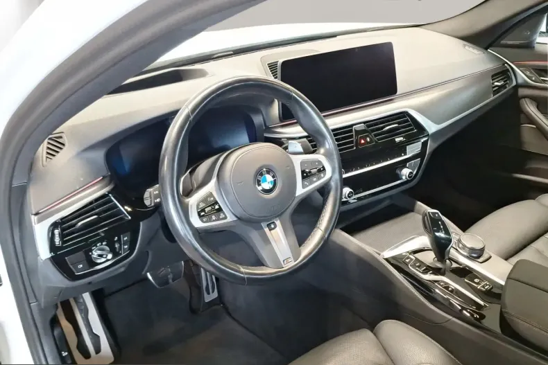 BMW M550 (Seria 5) din 2023 cu 45.533 km - oferta BMW226380 - foto 4