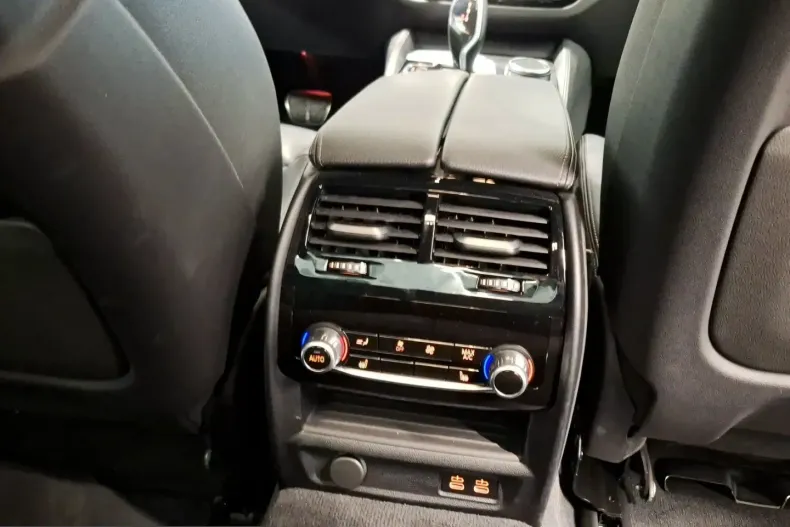 BMW M550 (Seria 5) din 2023 cu 45.533 km - oferta BMW226380 - foto 17
