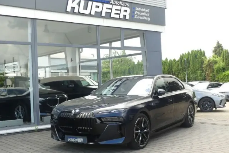 BMW i7 (Seria 7) din 2024 cu 15.450 km - oferta BMW226386 - foto 26