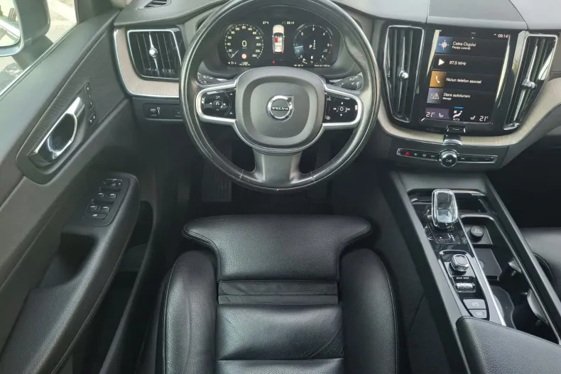 Volvo XC60 din 2021 cu 119.282 km - oferta VOL226395 - foto 14