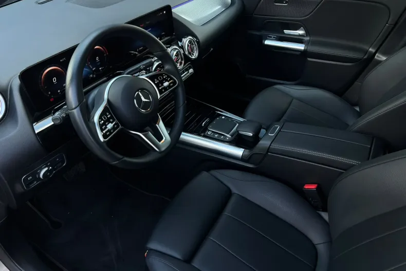 Mercedes-Benz GLA (Clasa GLA) din 2022 cu 24.607 km - oferta MER226399 - foto 9